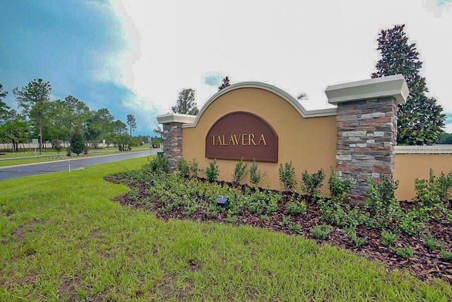 18657 Obregan Dr, Spring Hill, FL 34610 - community sign with a lawn