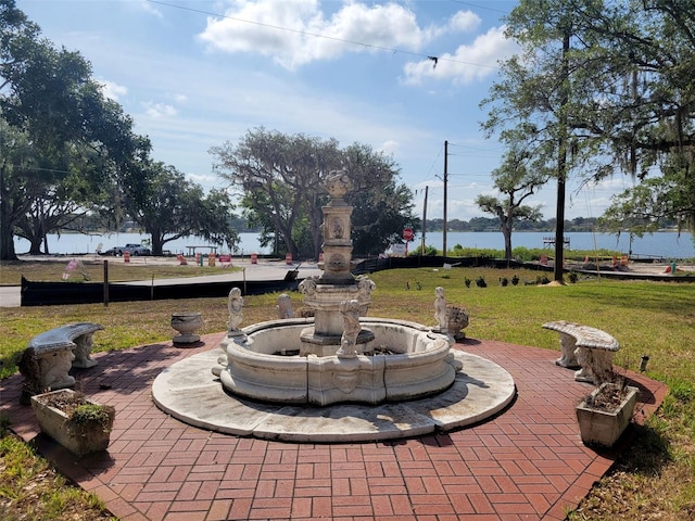 800 W Lake Elbert Dr NE, Winter Haven, FL 33881 - view of patio with a water view