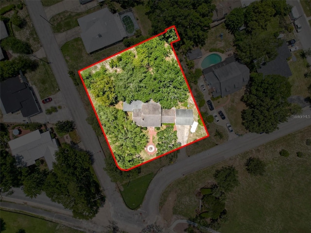 800 W Lake Elbert Dr NE, Winter Haven, FL 33881 - aerial overview of property's location with property parcel outlined