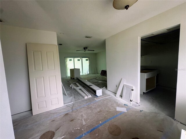 11473 W Sandpiper Ct, Crystal River, FL 34429 - view of hallway