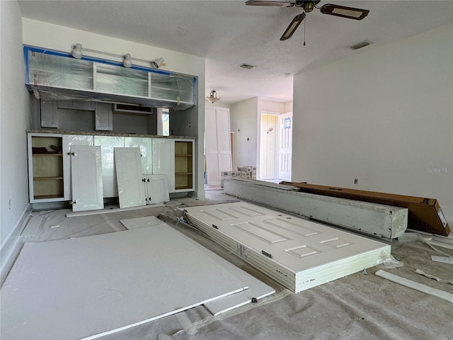 11473 W Sandpiper Ct, Crystal River, FL 34429 - unfurnished living room with ceiling fan