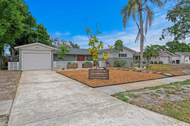 8407 Granite Pl, Tampa, FL 33615 - photo 5
