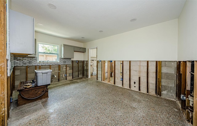 306 Banana St, Tarpon Springs, FL 34689 - photo 10