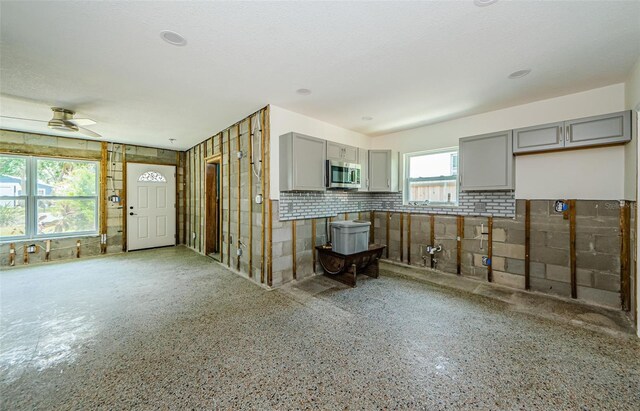 306 Banana St, Tarpon Springs, FL 34689 - photo 11