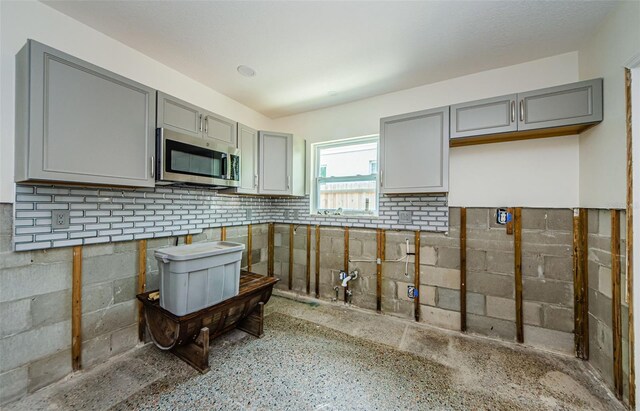 306 Banana St, Tarpon Springs, FL 34689 - photo 12