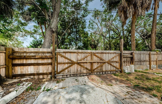 306 Banana St, Tarpon Springs, FL 34689 - photo 25