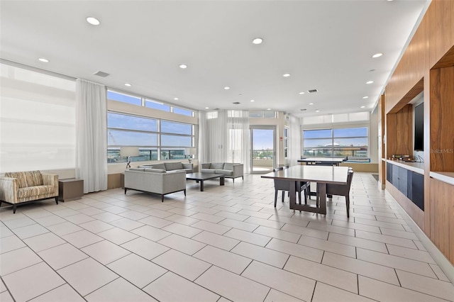 community lobby featuring recessed lighting