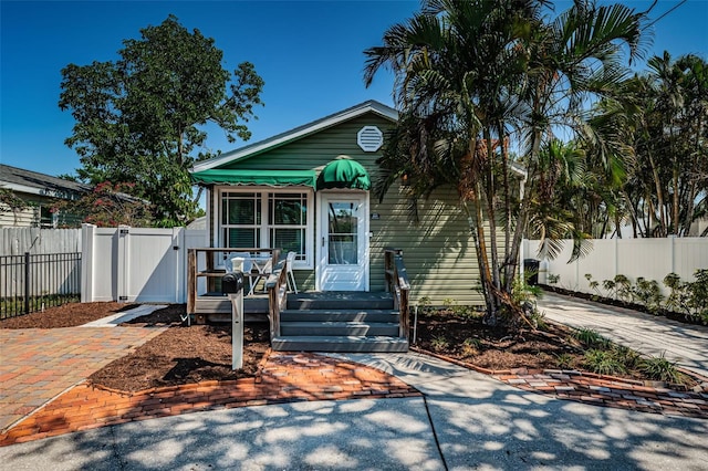 451 27th Ave N, Saint Petersburg, FL 33704 - photo 1