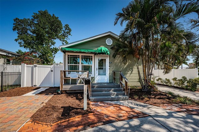 451 27th Ave N, Saint Petersburg, FL 33704 - photo 2