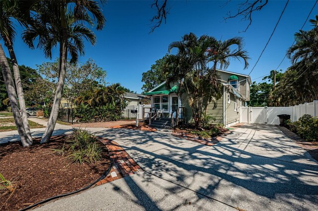 451 27th Ave N, Saint Petersburg, FL 33704 - photo 3