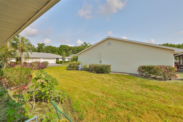 2115 N Halcyon Dr Unit 510, Sun City Center, FL 33573 - view of grassy yard