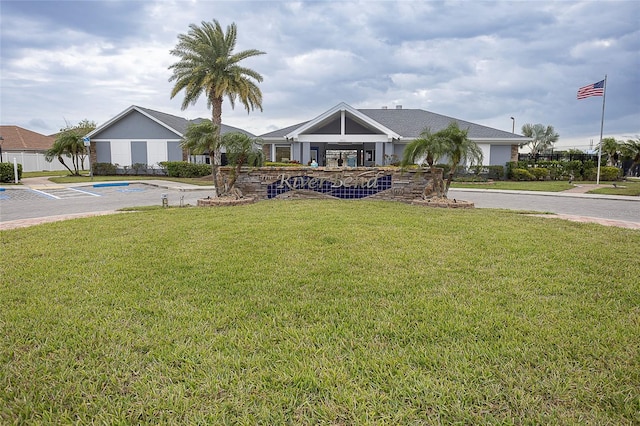 621 Washita Stone Dr, Ruskin, FL 33570 - view of home's community featuring a yard