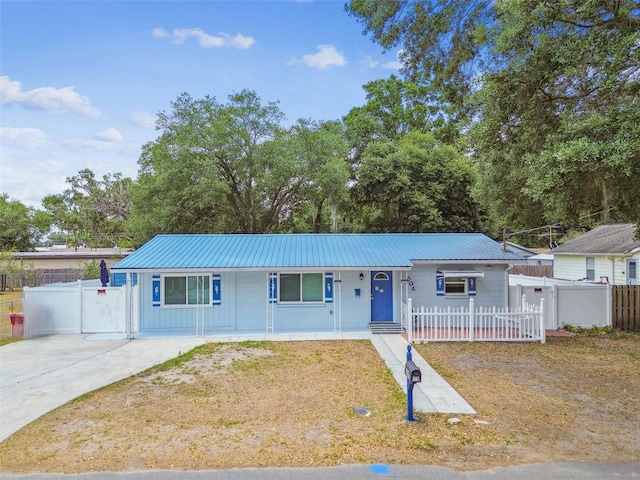 504 E Lee St, Plant City, FL 33563 - photo 1