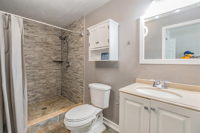 6816 13th St N, Saint Petersburg, FL 33702 - bathroom featuring a tile shower, toilet, and vanity