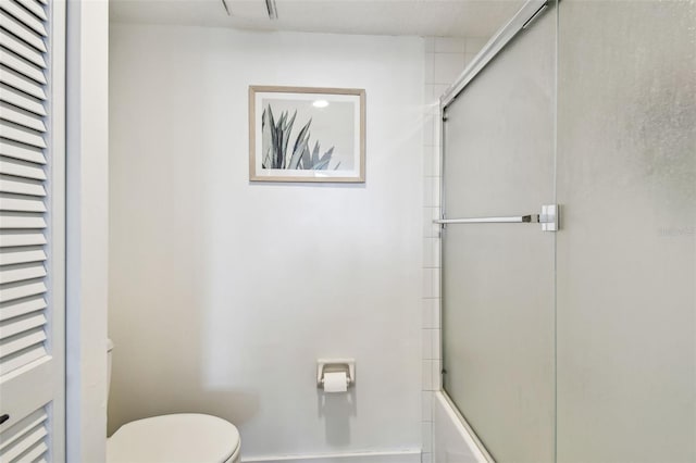 500 Treasure Island Cswy Unit 607, Treasure Island, FL 33706 - full bath with toilet and enclosed tub / shower combo