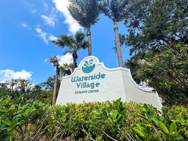 402 Laurel Lake Dr Unit 104, Venice, FL 34292
