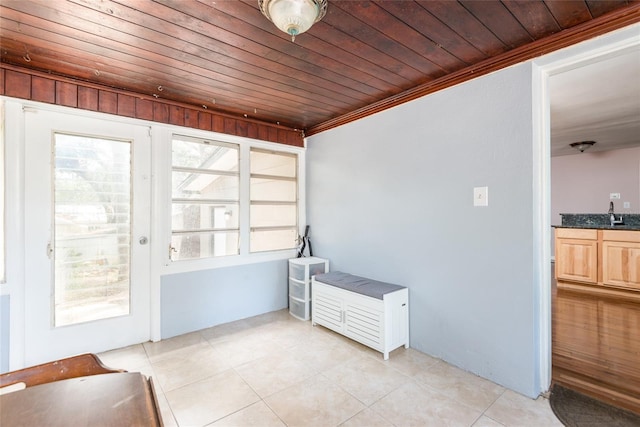 1310 Hilton Pl, Tampa, FL 33604 - view of unfurnished sunroom