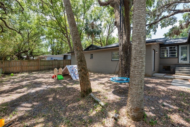 1310 Hilton Pl, Tampa, FL 33604 - view of yard with fence