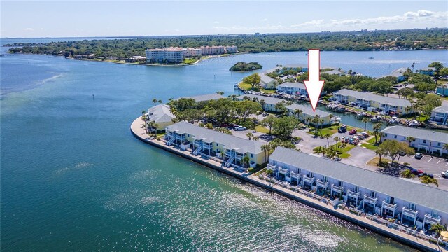5225 Coquina Key Dr SE Unit B, Saint Petersburg, FL 33705 - photo 1