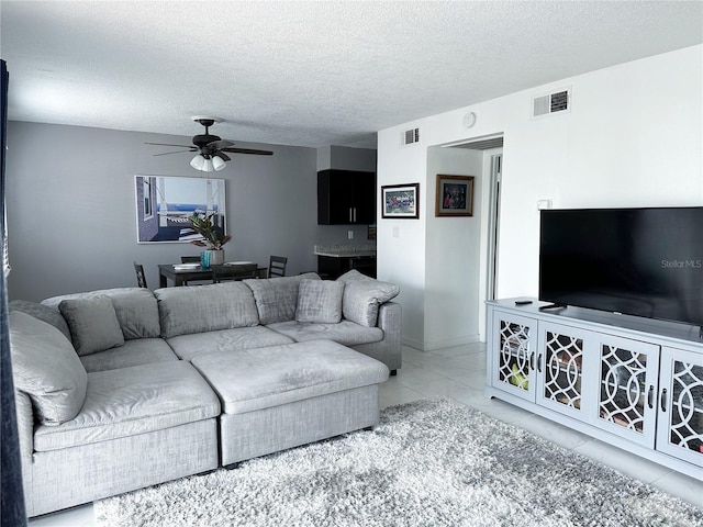 5225 Coquina Key Dr SE Unit B, Saint Petersburg, FL 33705 - photo 4
