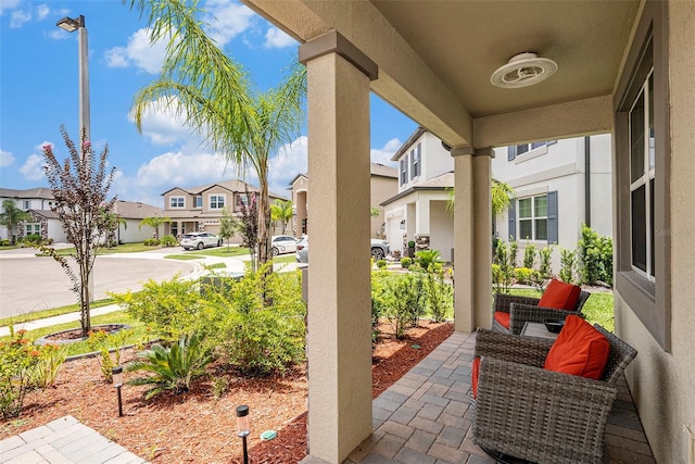 38198 Shale Stone Ct, Zephyrhills, FL 33540 - photo 3