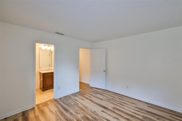 13703 Sweetwater Cove Pl, Tampa, FL 33613 - photo 27
