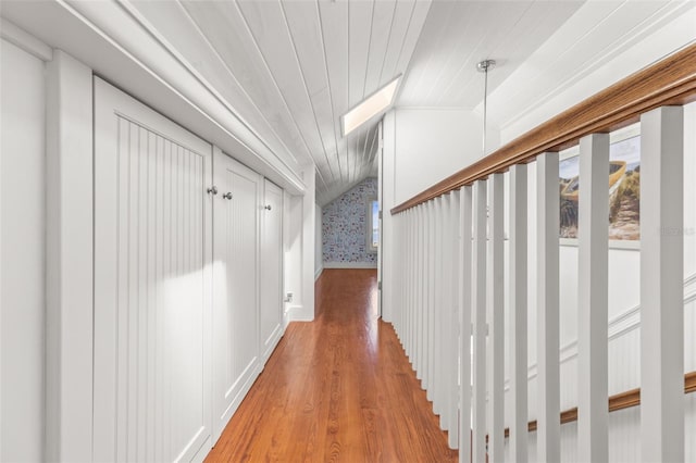 308 Chauncey Ave, Bradenton, FL 34208 - corridor featuring light wood-style flooring and vaulted ceiling
