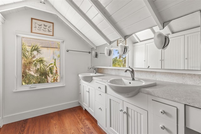 308 Chauncey Ave, Bradenton, FL 34208 - full bathroom with lofted ceiling, double vanity, and a sink