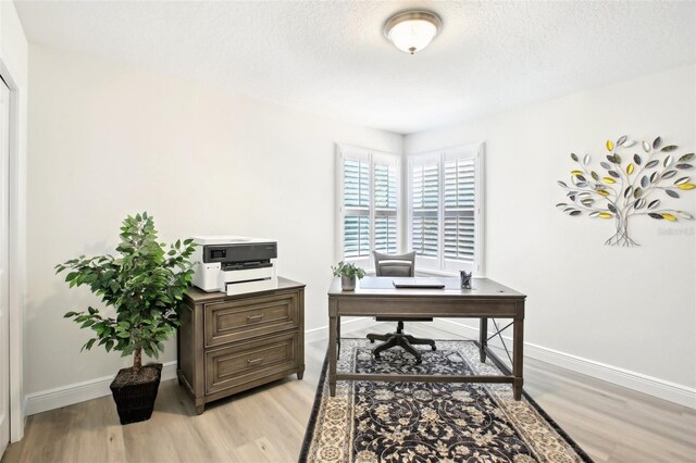 9203 Meadow Lane Ct, Tampa, FL 33647 - photo 24