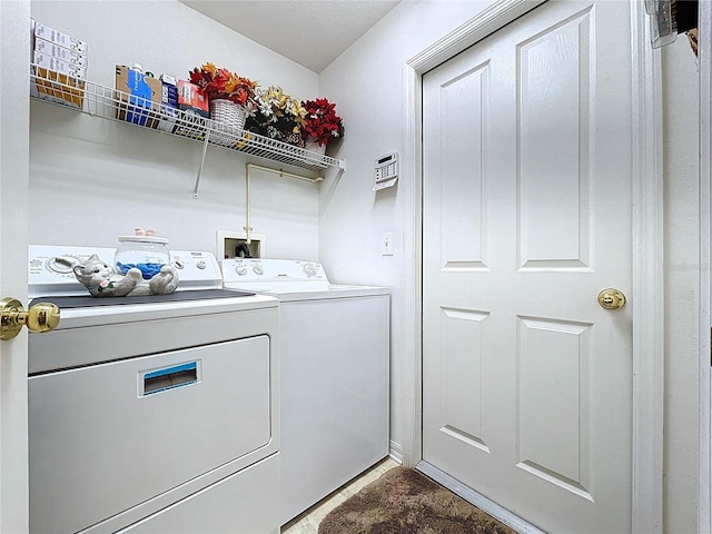 24305 Denali Ct, Lutz, FL 33559 - washroom with washing machine and clothes dryer