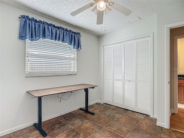 9679 W Pimpernel Ln, Crystal River, FL 34429 - interior space with baseboards, a closet, visible vents, and a textured ceiling