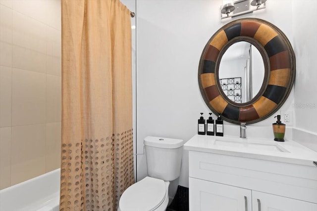 8723 Palm Ranches Pl, Tampa, FL 33614 - bathroom with vanity, toilet, and shower / bath combo with shower curtain