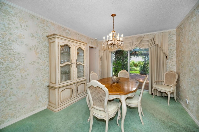 dining area featuring wallpapered walls, a chandelier, crown molding, light colored carpet, and a textured ceiling