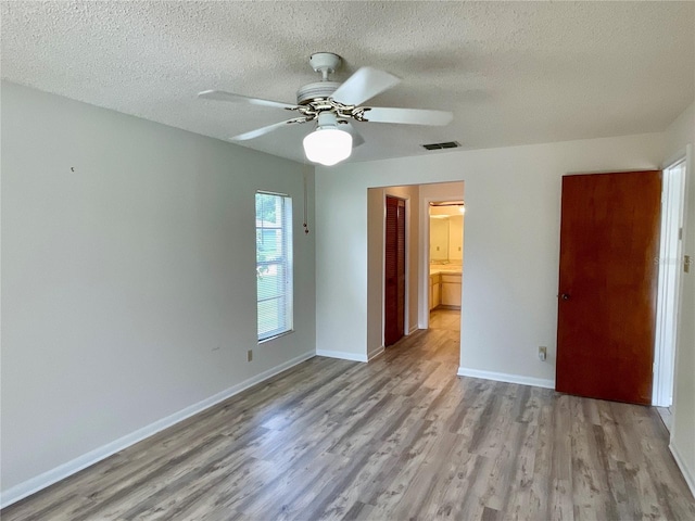 16517 Norwood Dr, Tampa, FL 33624 - photo 7