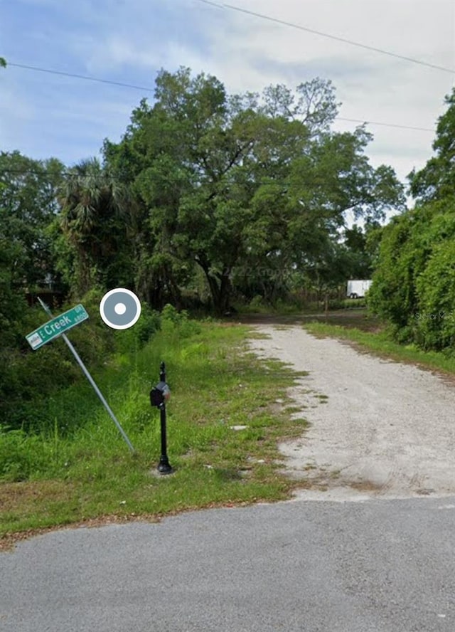 6750 Creek Dr E, Tampa, FL 33615 - photo 6