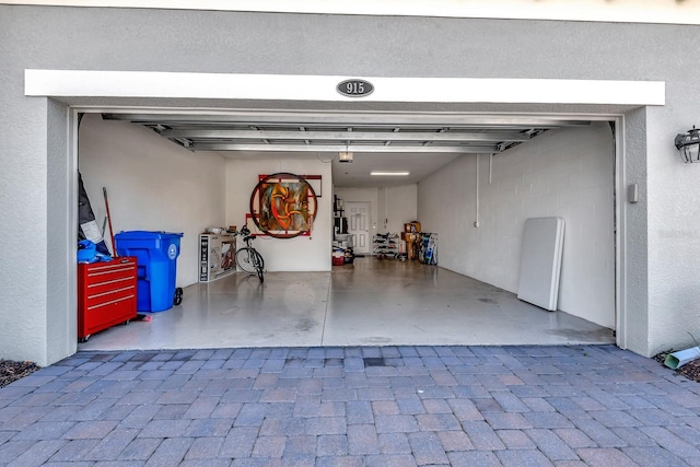915 Tidewater Shores Loop, Bradenton, FL 34208 - view of garage