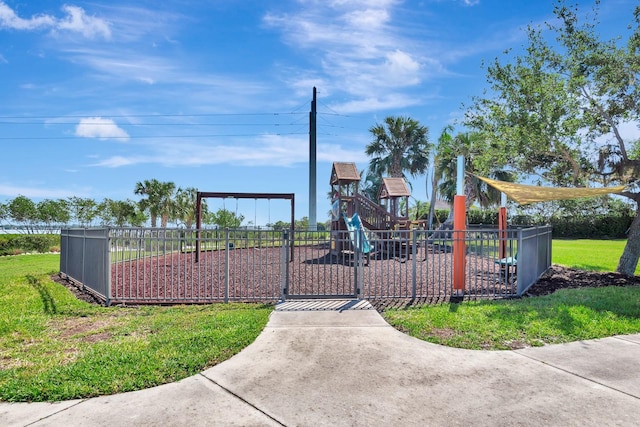 915 Tidewater Shores Loop, Bradenton, FL 34208 - community jungle gym with fence