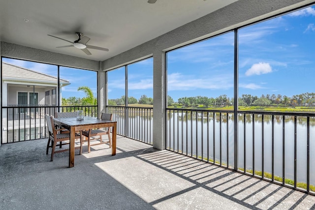 915 Tidewater Shores Loop, Bradenton, FL 34208 - sunroom / solarium with a water view
