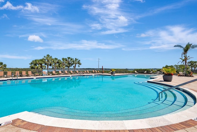 915 Tidewater Shores Loop, Bradenton, FL 34208 - community pool featuring a patio