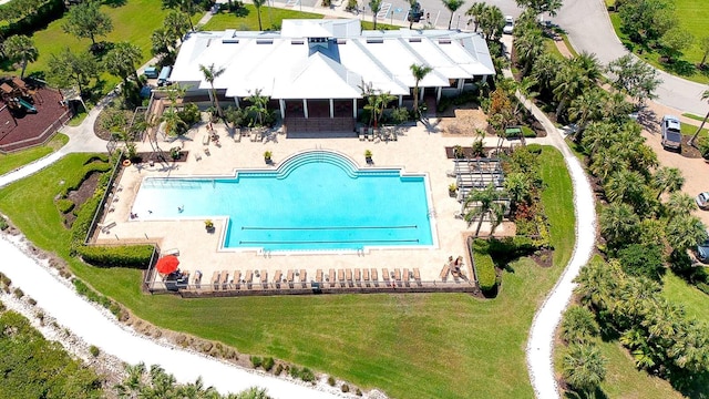 915 Tidewater Shores Loop, Bradenton, FL 34208 - bird's eye view of a pool
