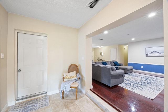 916 Shangri La Dr, Seffner, FL 33584 - living room featuring baseboards and recessed lighting