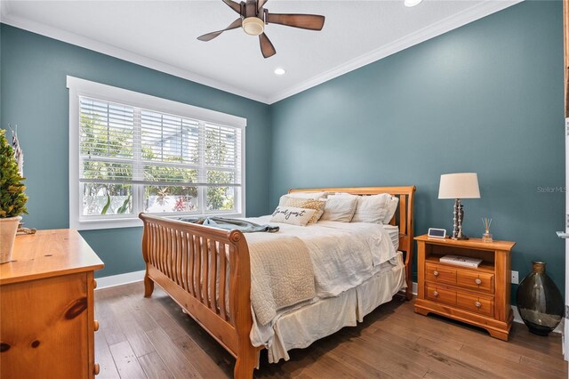 3611 W Royal Palm Cir, Tampa, FL 33629 - bedroom with ornamental molding, hardwood / wood-style flooring, baseboards, recessed lighting, and ceiling fan