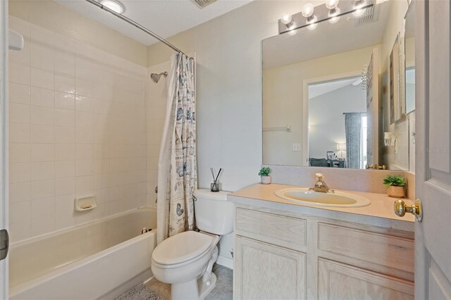 11162 Kapok Grand Cir, Madeira Beach, FL 33708 - bathroom featuring vanity and shower / bath combo