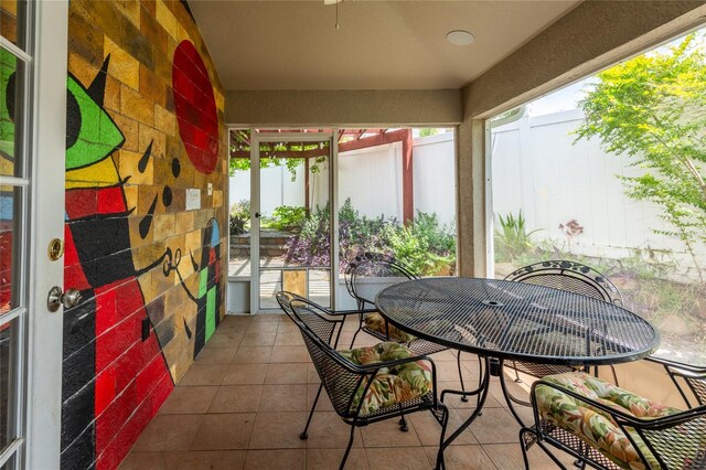 2008 Berry Lake Dr, Brandon, FL 33510 - sunroom / solarium featuring outdoor dining space