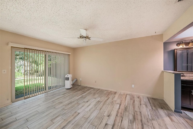 8517 Woodwick Ct, Tampa, FL 33615 - photo 16