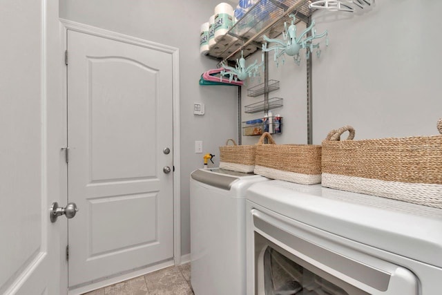 2823 Banyan Hill Ln, Land O Lakes, FL 34639 - washroom with washer and clothes dryer