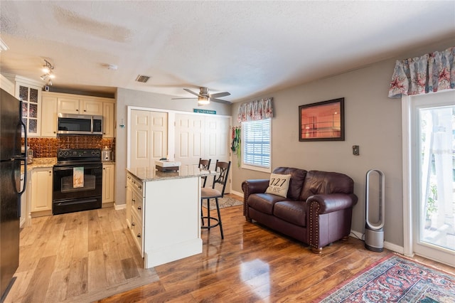 5075 Starfish Dr SE Unit A, Saint Petersburg, FL 33705 - photo 8