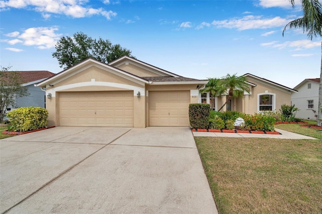 815 Sandy Trail Pl, Brandon, FL 33511 - ranch-style house with stucco siding, an attached garage, driveway, and a front lawn