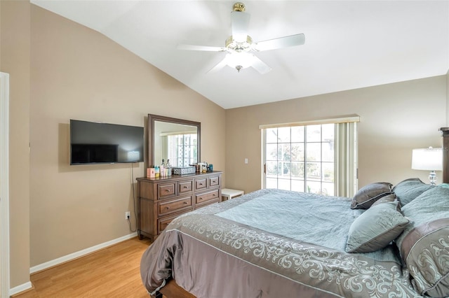 815 Sandy Trail Pl, Brandon, FL 33511 - bedroom with light wood-style floors, lofted ceiling, baseboards, and ceiling fan