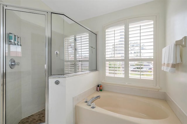 815 Sandy Trail Pl, Brandon, FL 33511 - full bathroom featuring a shower stall and a garden tub